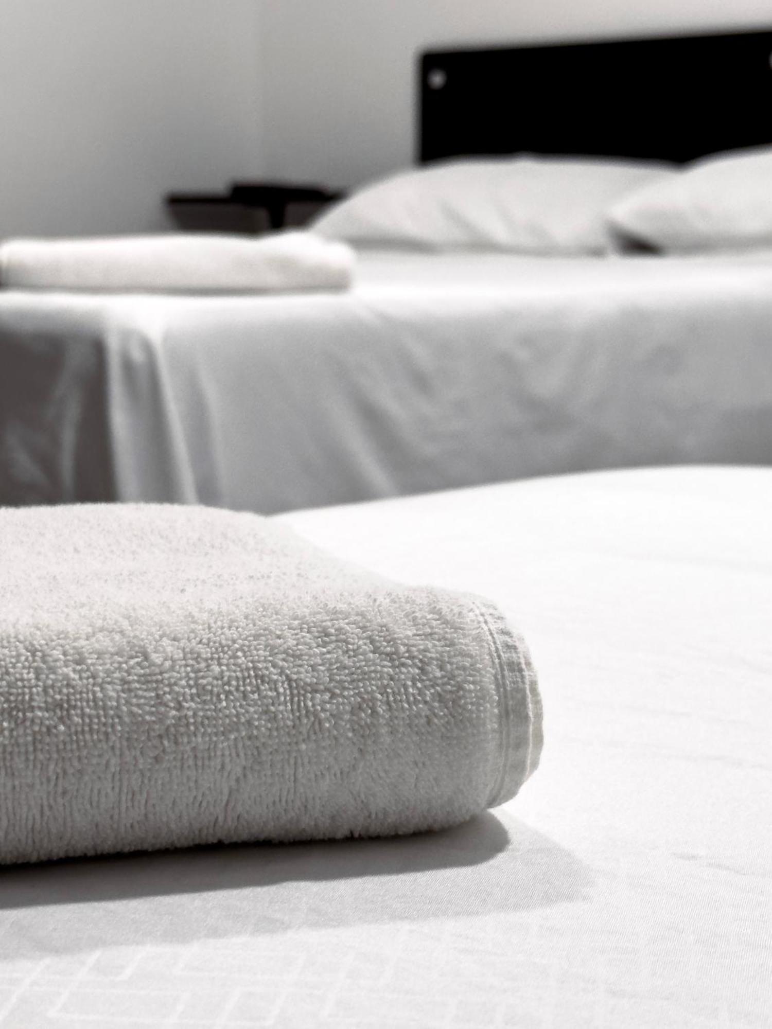 Hotel Bazurto Plaza Cartagena Bagian luar foto